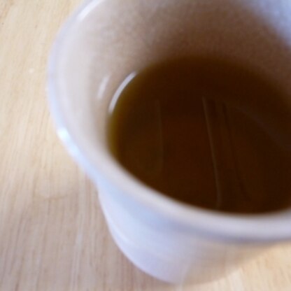 緑茶に、はちみつも合うんですね！とっても美味しい～♡喉にもよさそうだしこれからの季節にイイですね♡